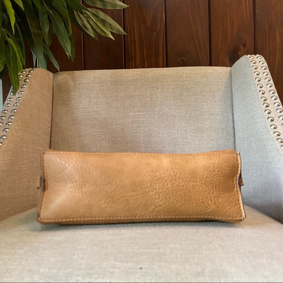 Universal Thread Tan Brown Faux Leather Metal Round Handle Hand Bag Crossbody - Picture 4 of 4